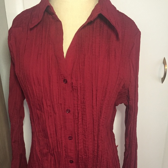 Apt. 9 Maroon Crinkle Long Sleeve Button Up - Picture 2 of 8